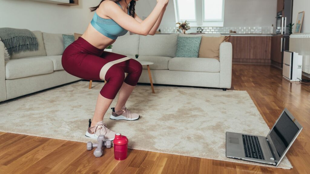 Effektive Workouts für Zuhause: Wie Sie auch ohne Fitnessstudio fit bleiben können